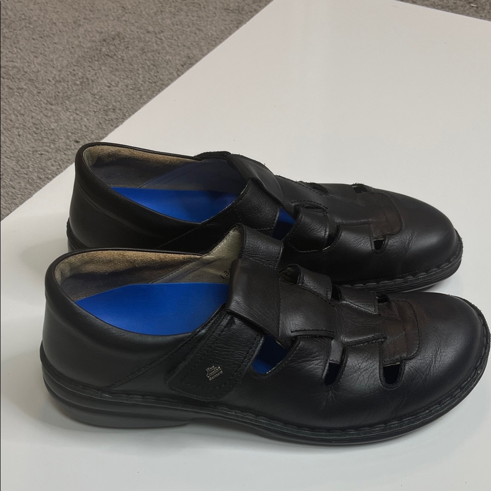 Fisherman Style Sandals Black Size 9.5